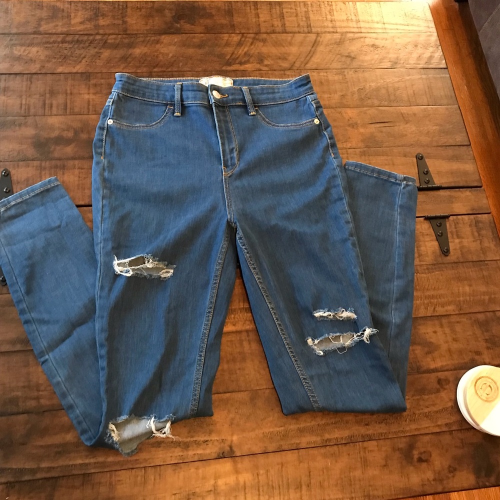 Free People High Rise Size 29 Distressed skinny jeans EUC